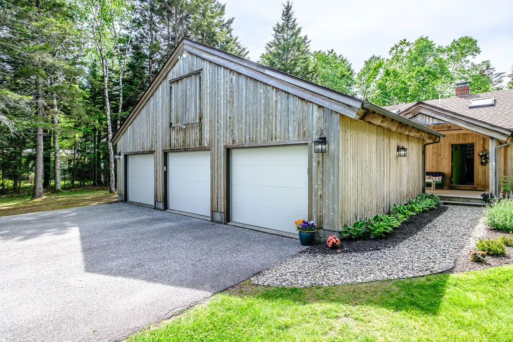 61 Dipper Cove Road Harpswell ME 04066