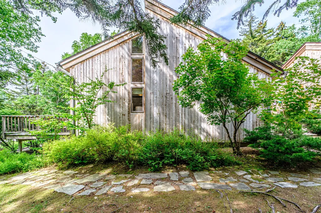 61 Dipper Cove Road Harpswell ME 04066