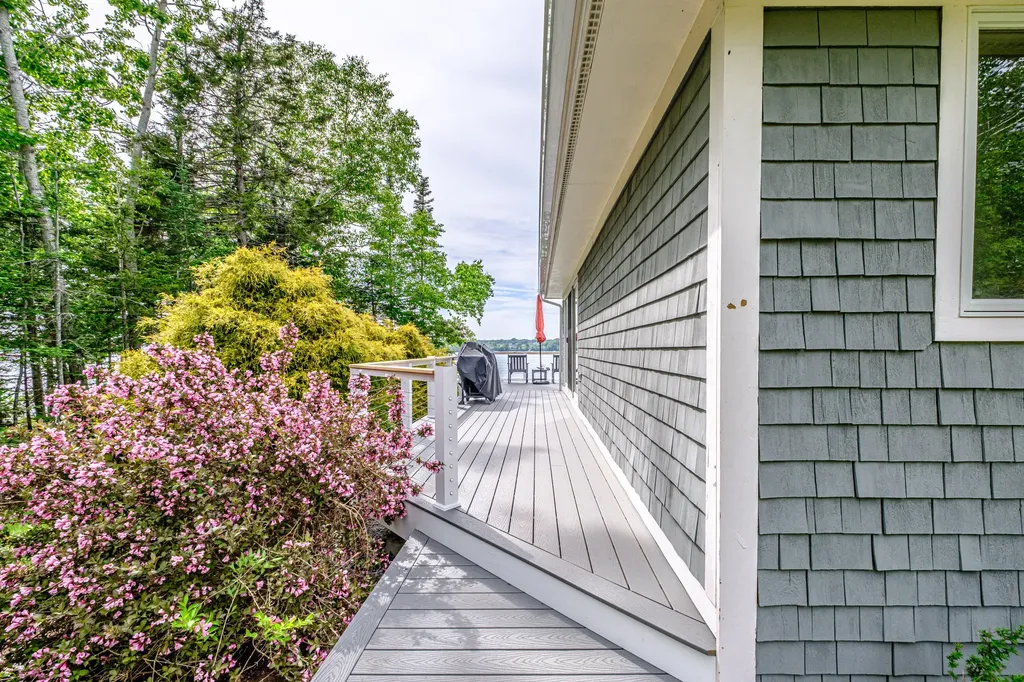 61 Dipper Cove Road Harpswell ME 04066