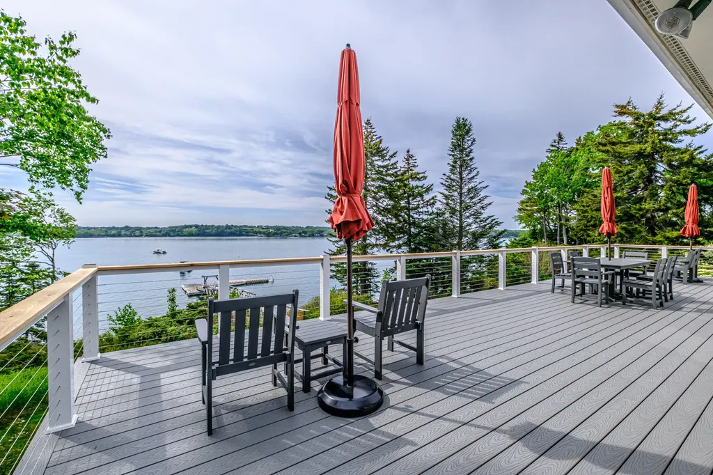 61 Dipper Cove Road Harpswell ME 04066
