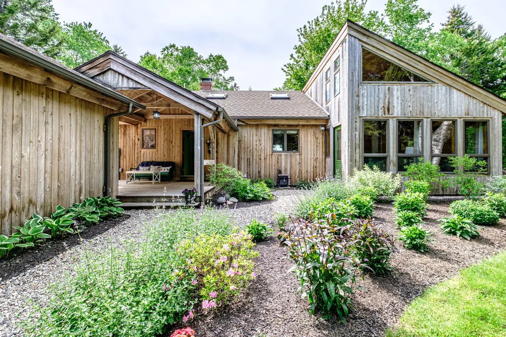 61 Dipper Cove Road Harpswell ME 04066