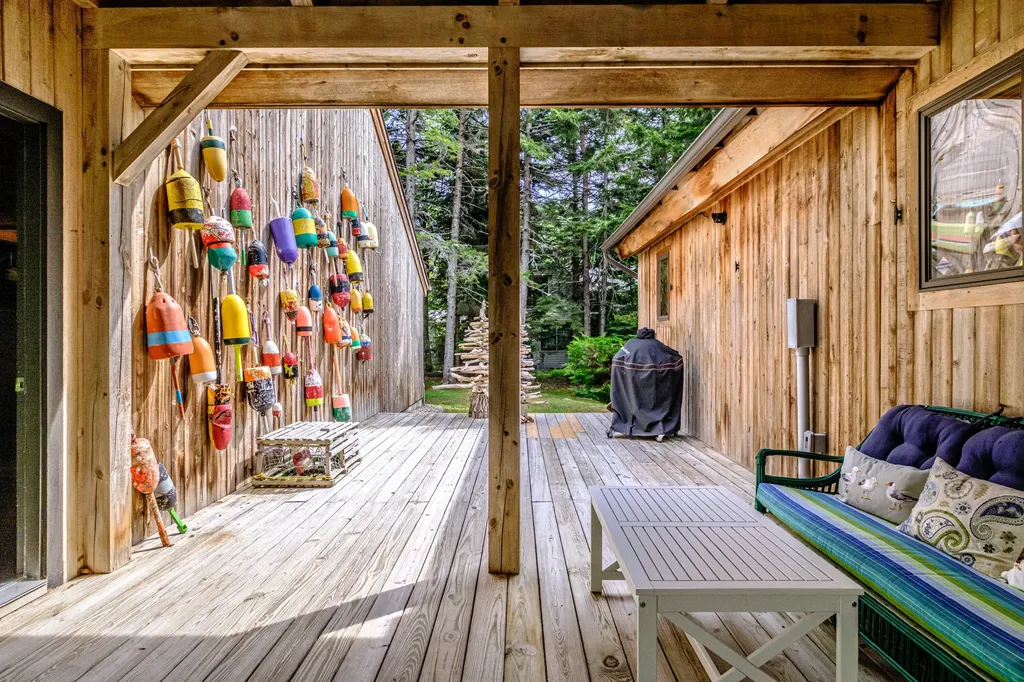 61 Dipper Cove Road Harpswell ME 04066