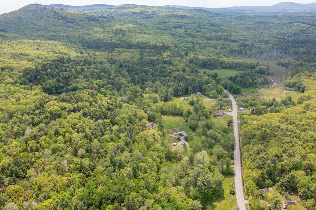 Lot 14 Beach Road Lincolnville ME 04849