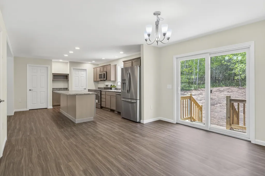 47 Evergreen Drive Boothbay ME 04537