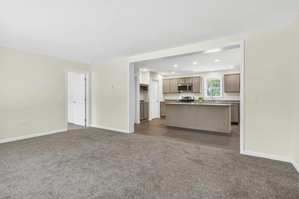 47 Evergreen Drive Boothbay ME 04537