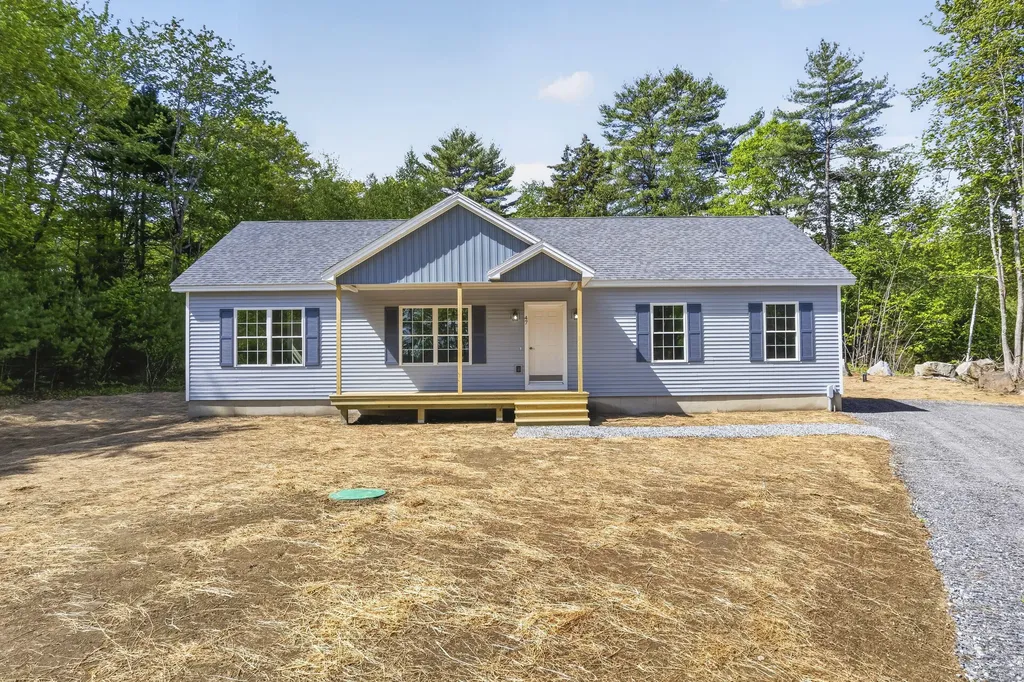 47 Evergreen Drive Boothbay ME 04537