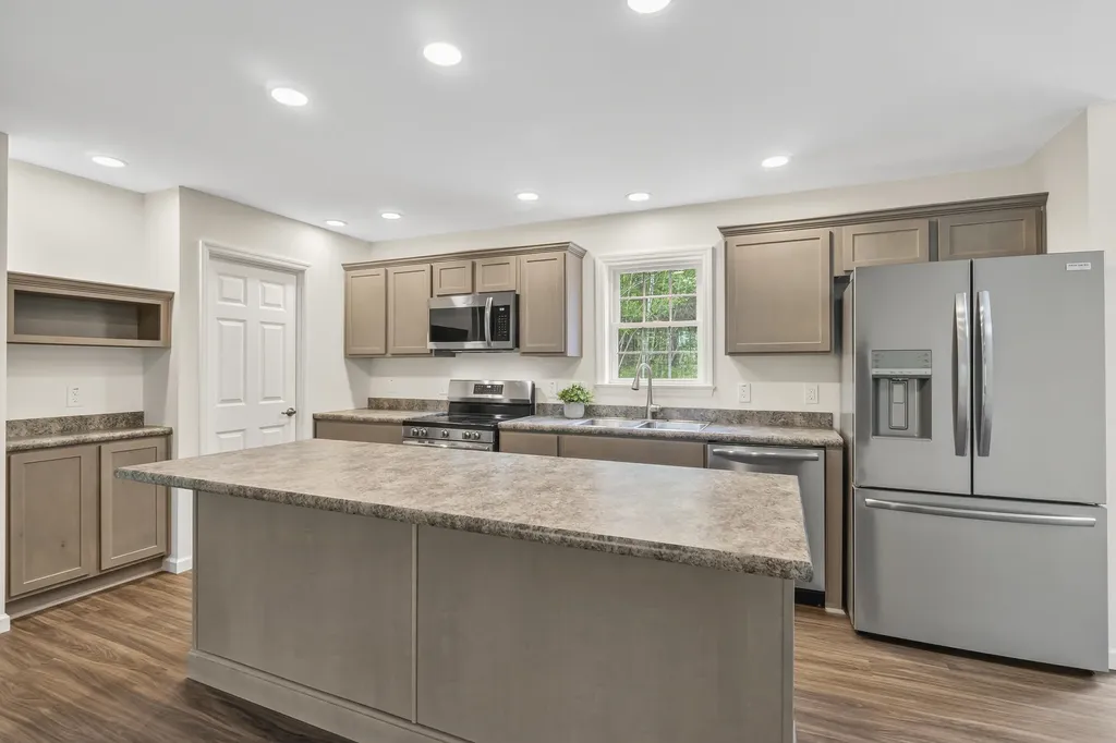47 Evergreen Drive Boothbay ME 04537