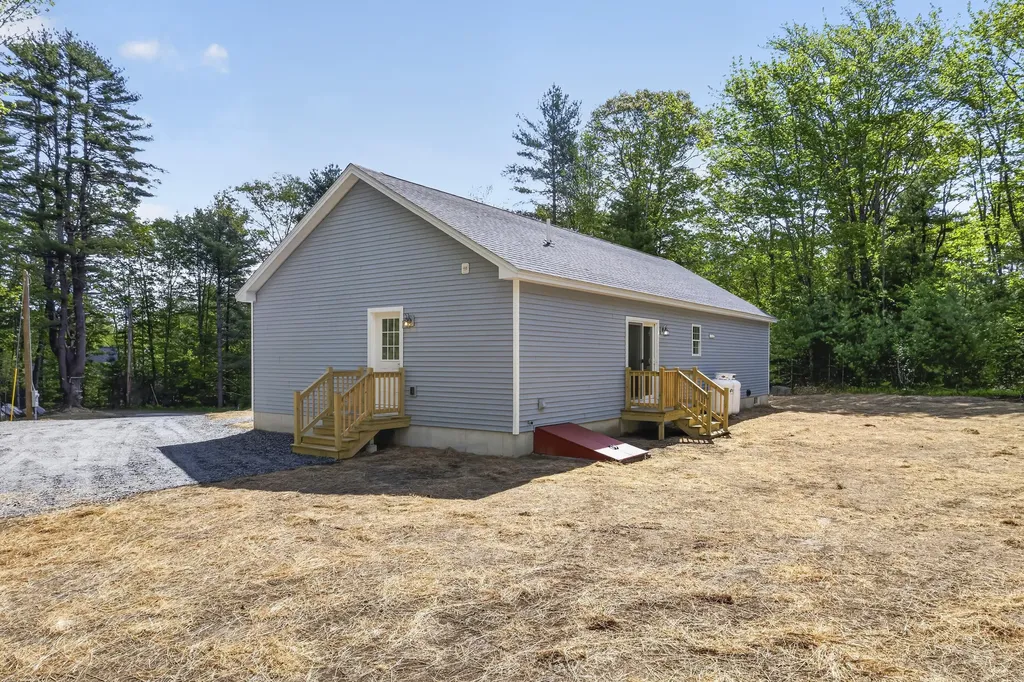 47 Evergreen Drive Boothbay ME 04537