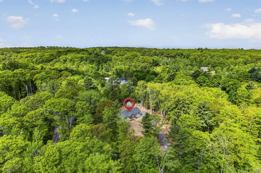 47 Evergreen Drive Boothbay ME 04537