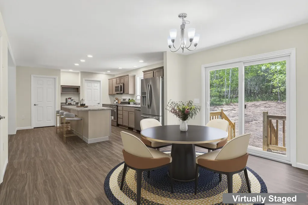 47 Evergreen Drive Boothbay ME 04537