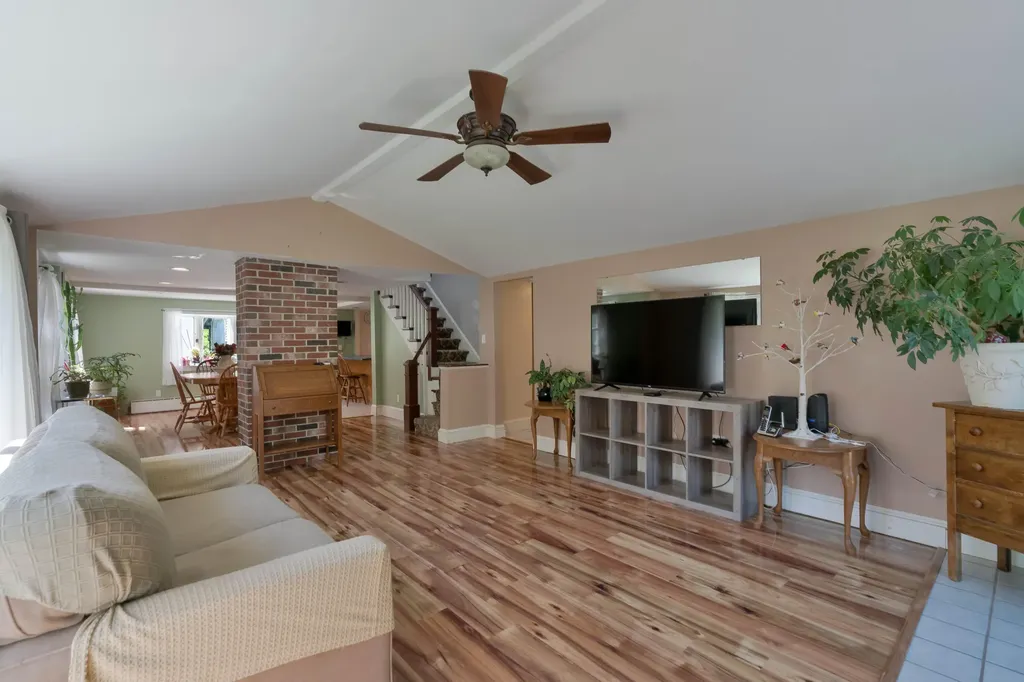 362 Gray Road Falmouth ME 04105