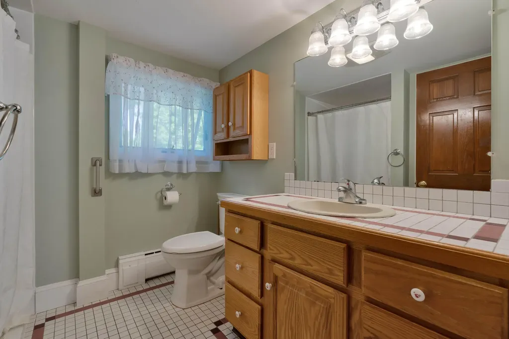 362 Gray Road Falmouth ME 04105