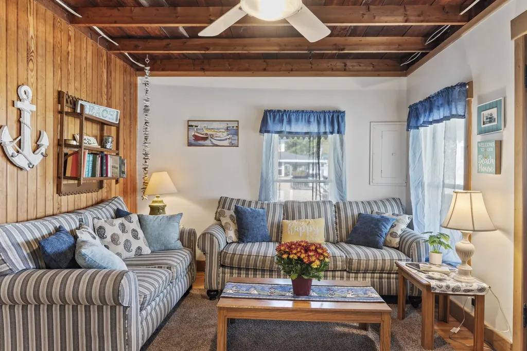 17 Randall Avenue Old Orchard Beach ME 04064