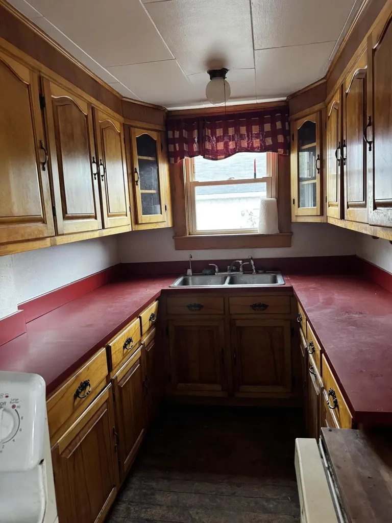 45 Pine Street Bucksport ME 04416