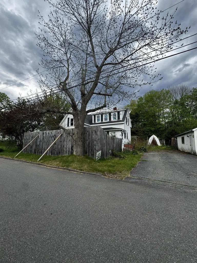 45 Pine Street Bucksport ME 04416