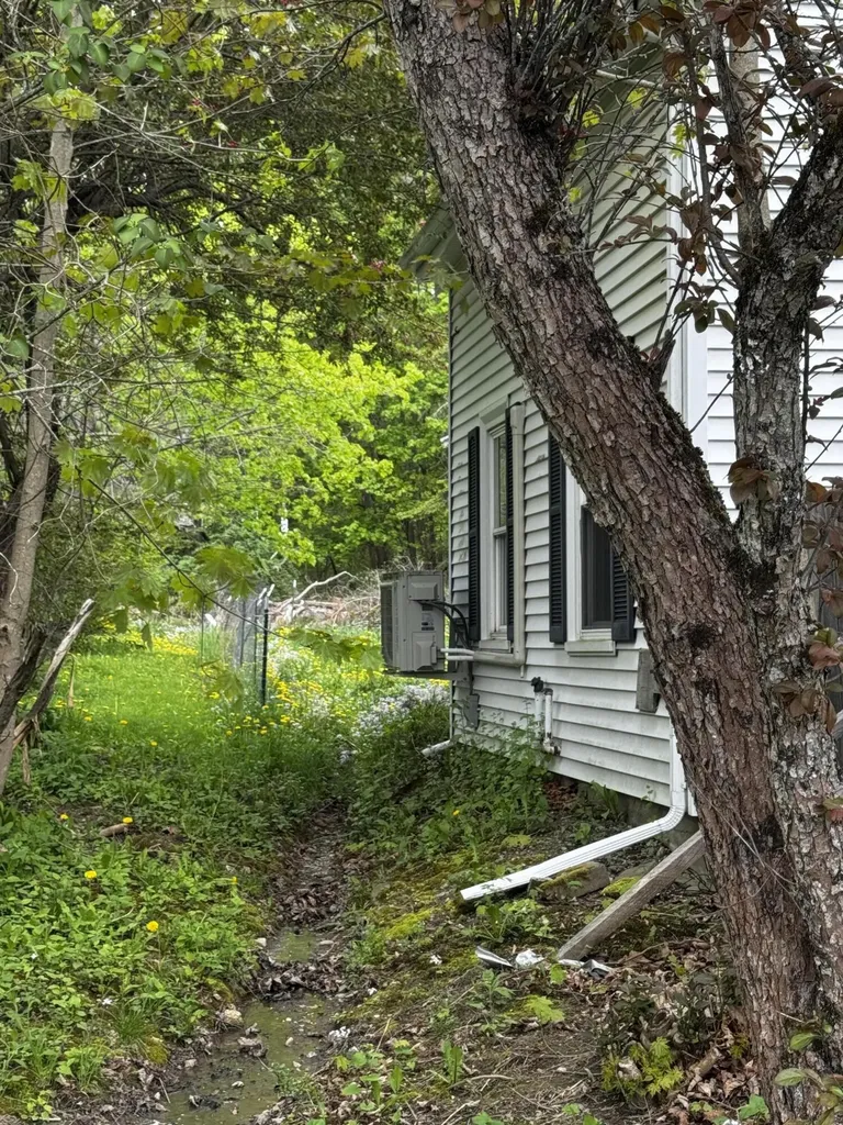 45 Pine Street Bucksport ME 04416