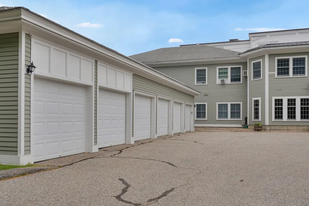 106 Farragut Way Kennebunk ME 04043