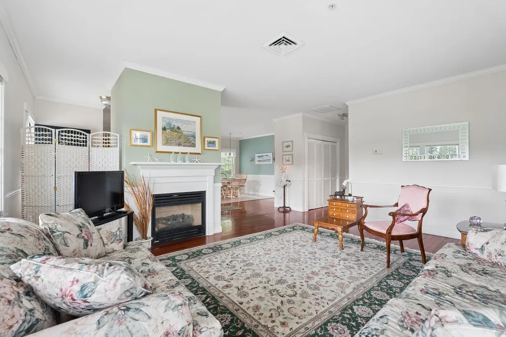 106 Farragut Way Kennebunk ME 04043