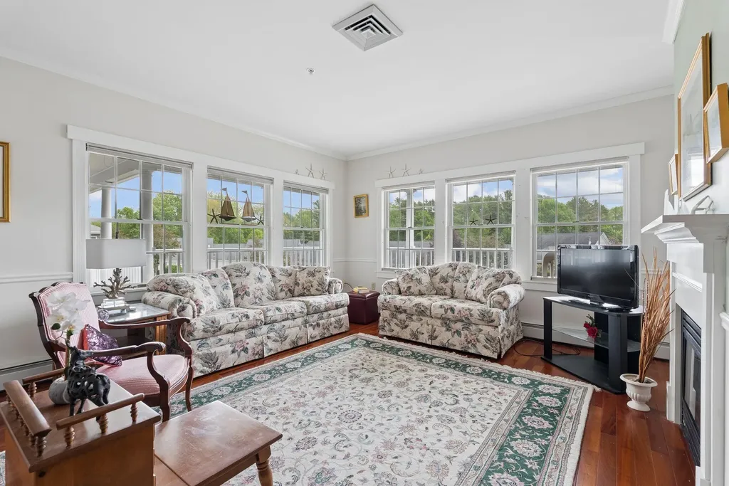 106 Farragut Way Kennebunk ME 04043