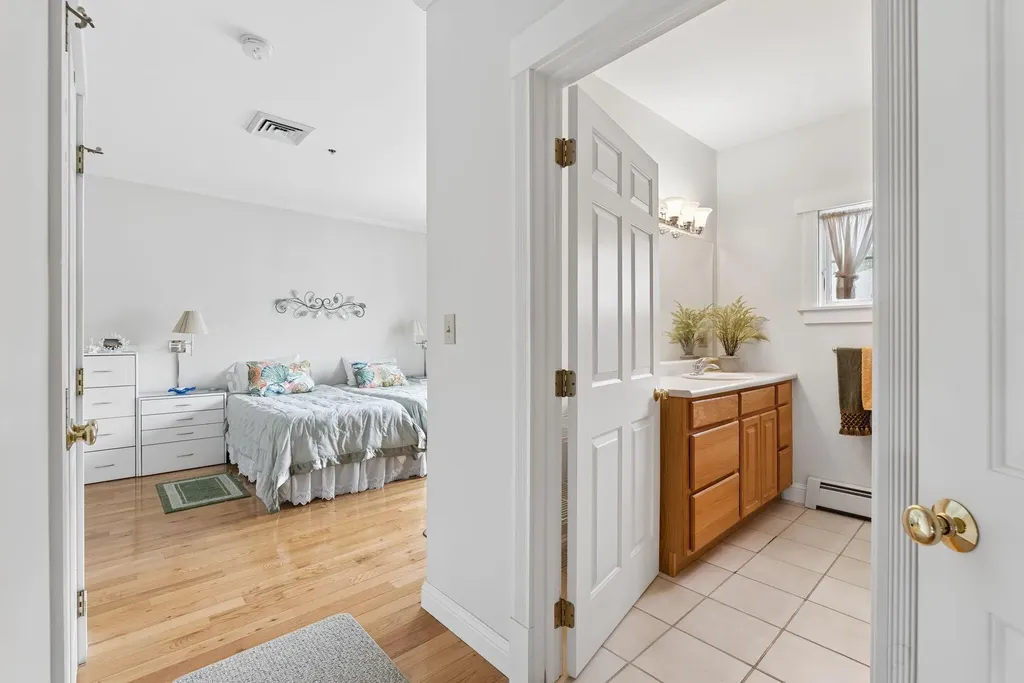 106 Farragut Way Kennebunk ME 04043