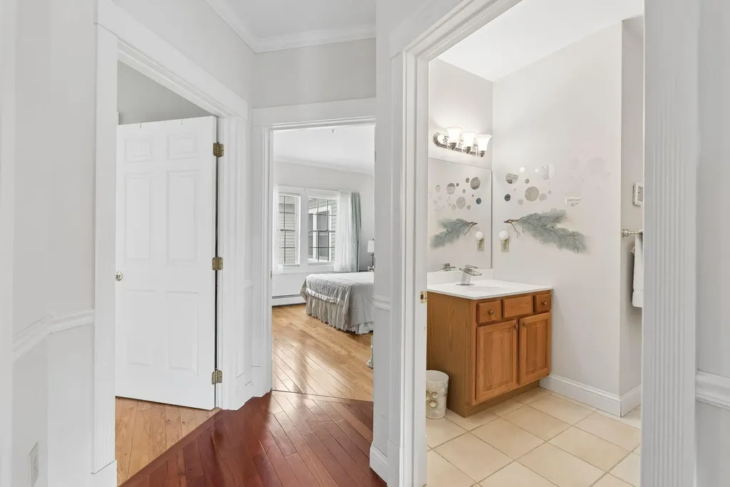 106 Farragut Way Kennebunk ME 04043