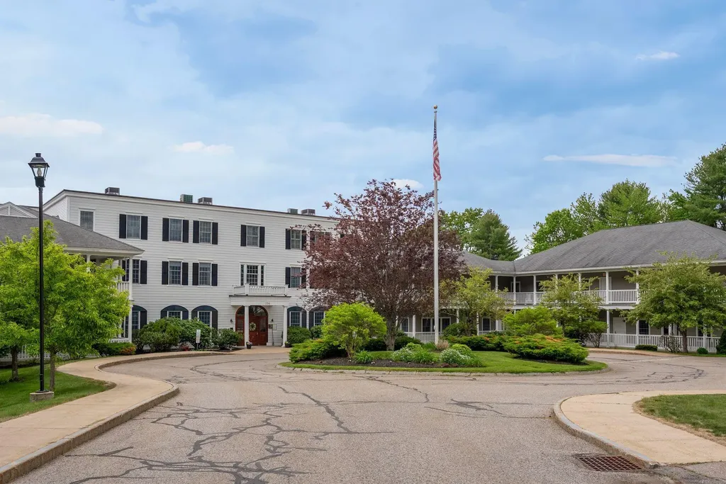 106 Farragut Way Kennebunk ME 04043