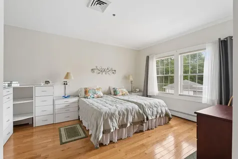 106 Farragut Way Kennebunk ME 04043