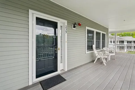 106 Farragut Way Kennebunk ME 04043