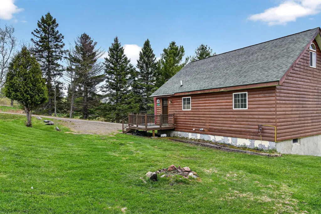 5 Lyons Lane Rangeley ME 04970