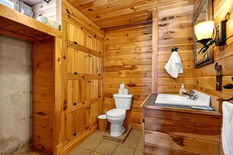5 Lyons Lane Rangeley ME 04970