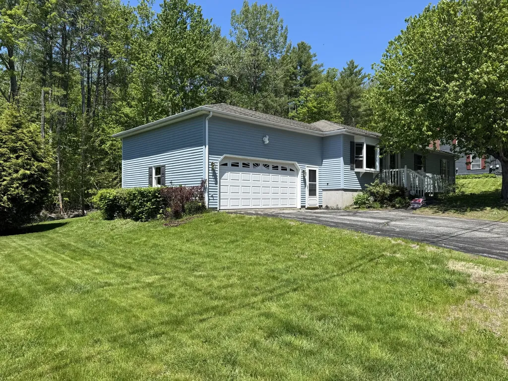 14 Kensington Terrace Lewiston ME 04240