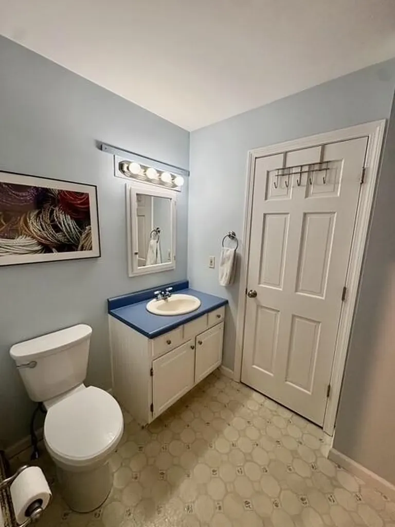 14 Kensington Terrace Lewiston ME 04240
