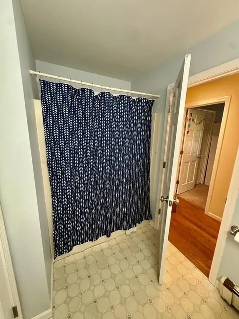 14 Kensington Terrace Lewiston ME 04240