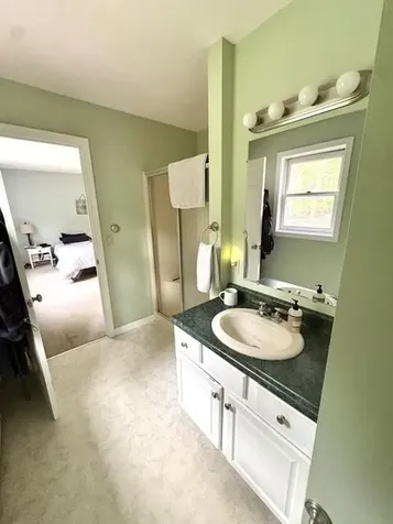 14 Kensington Terrace Lewiston ME 04240