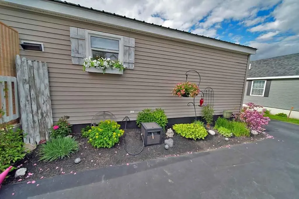 32 Green Street Houlton ME 04730