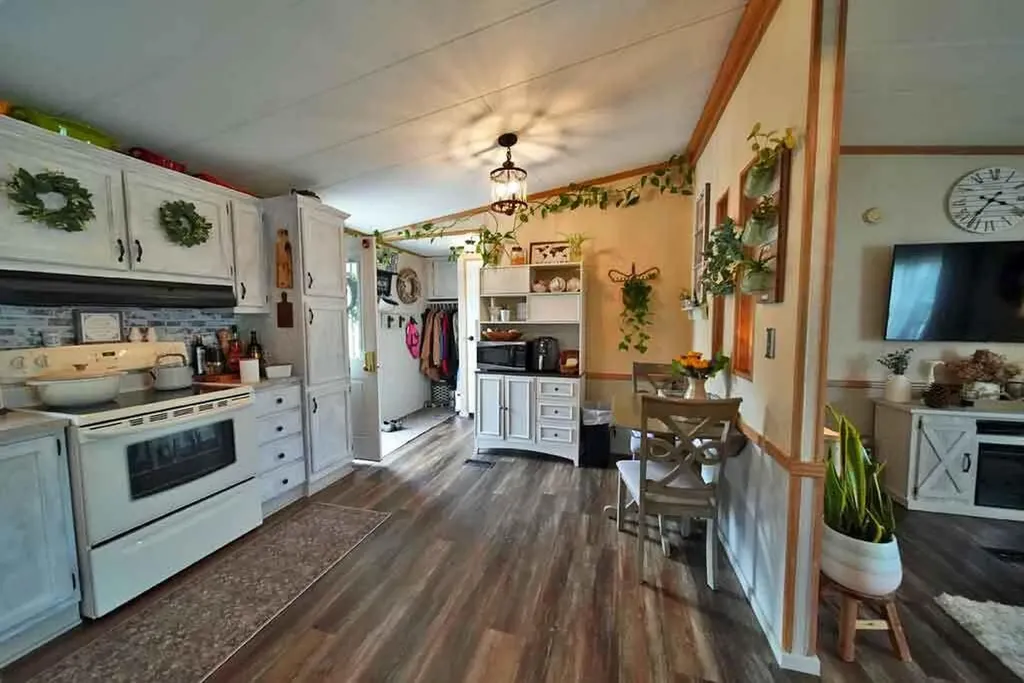 32 Green Street Houlton ME 04730