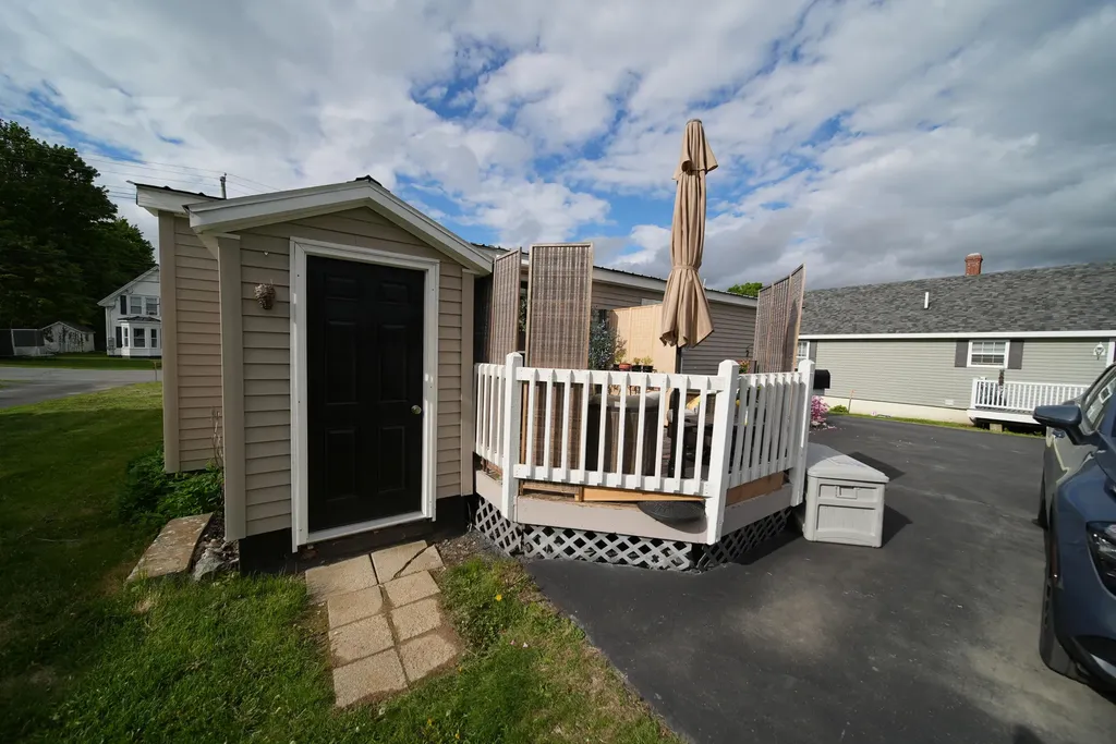 32 Green Street Houlton ME 04730