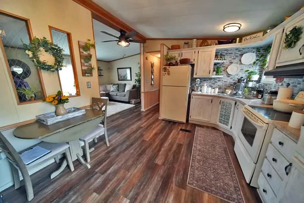 32 Green Street Houlton ME 04730
