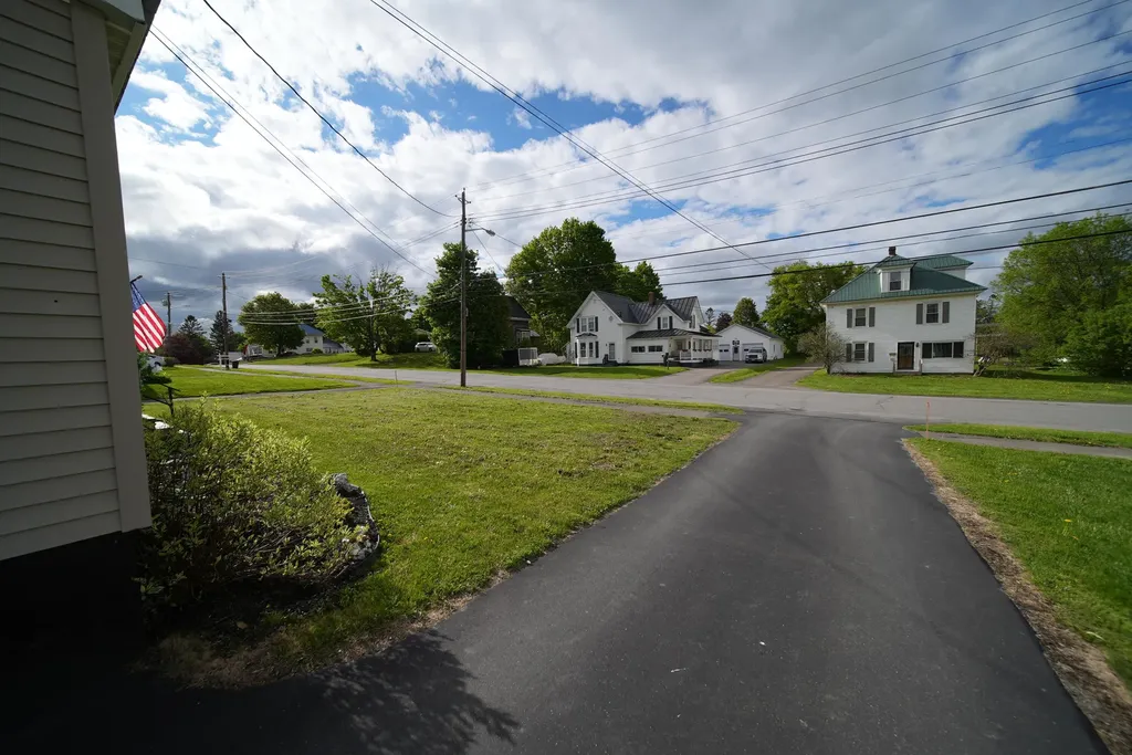 32 Green Street Houlton ME 04730