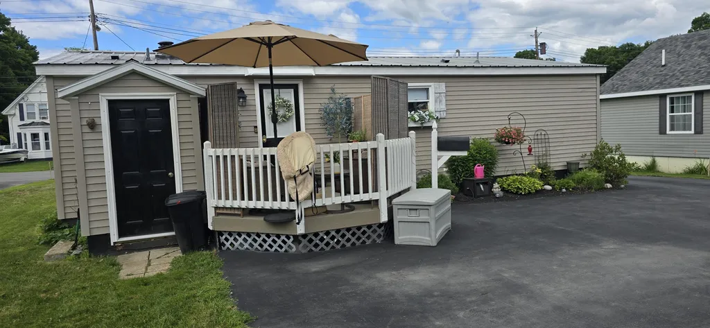 32 Green Street Houlton ME 04730