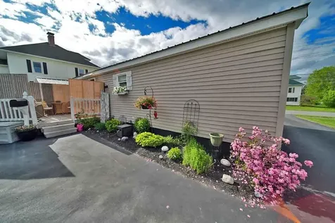 32 Green Street Houlton ME 04730