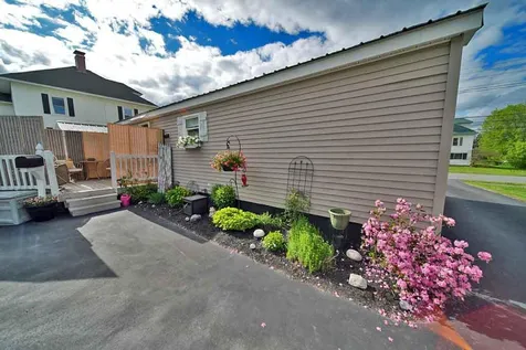 32 Green Street Houlton ME 04730