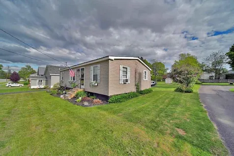 32 Green Street Houlton ME 04730