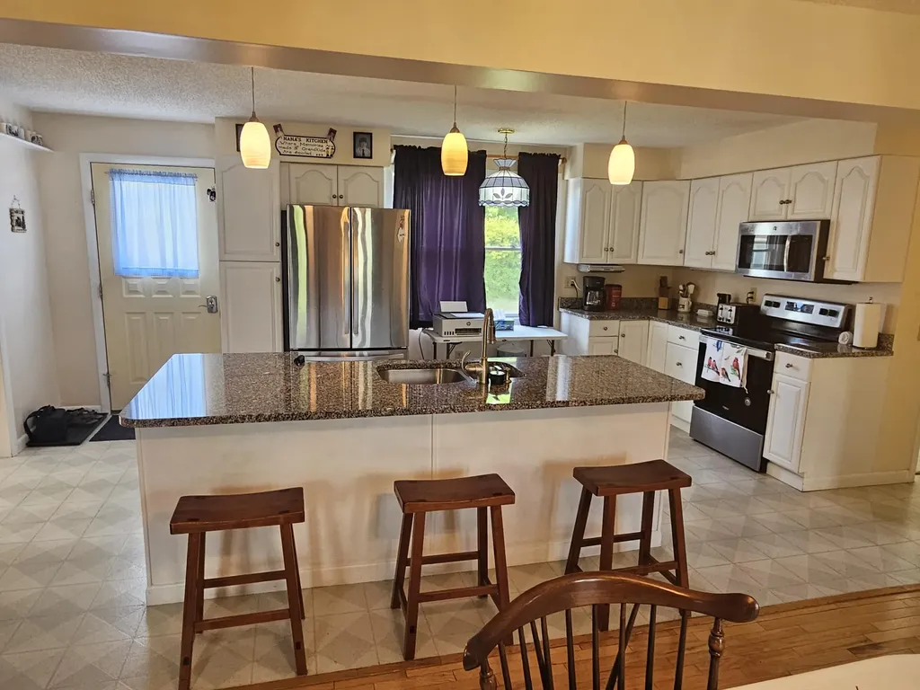 81 Birchwood Boulevard Brewer ME 04412
