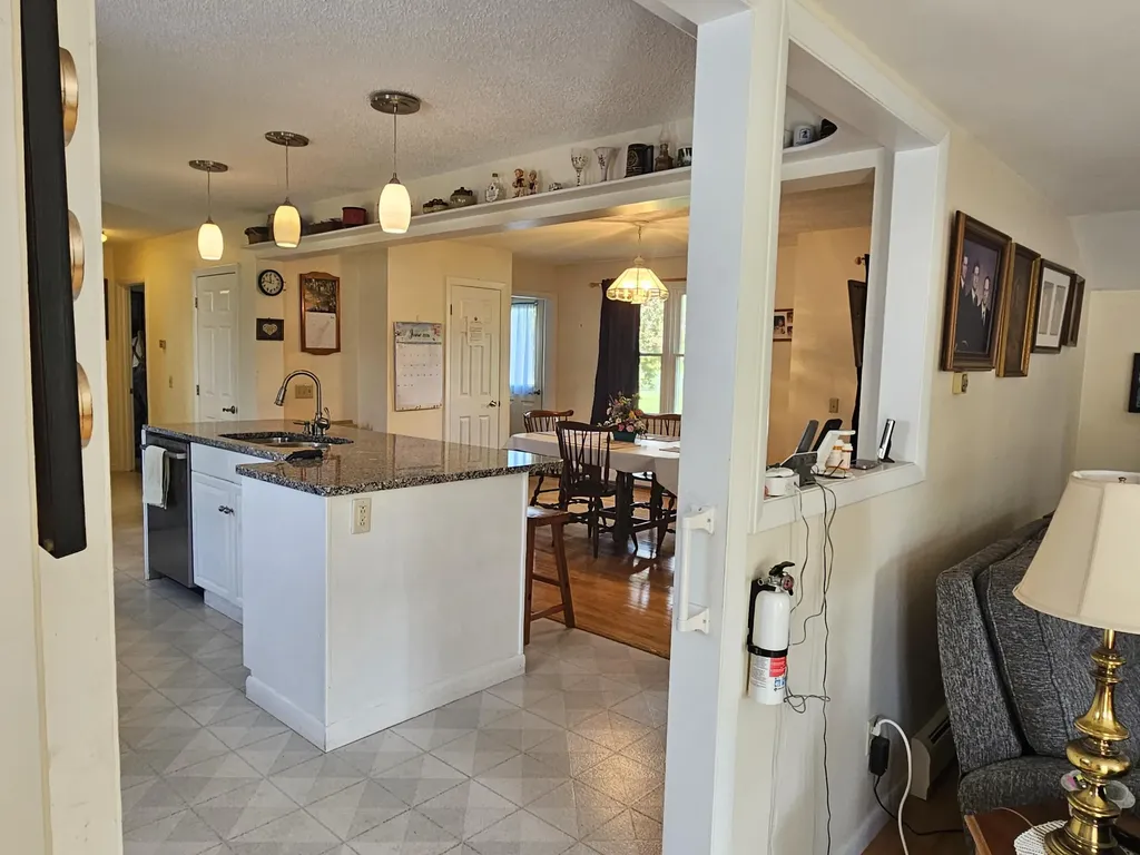 81 Birchwood Boulevard Brewer ME 04412