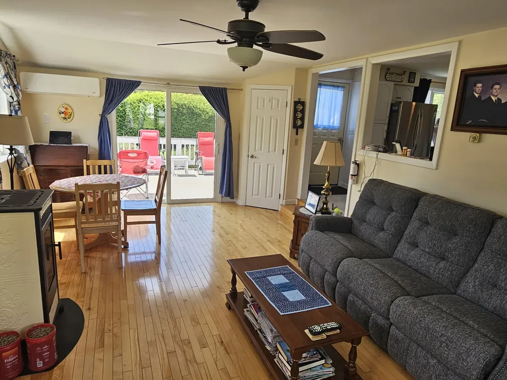 81 Birchwood Boulevard Brewer ME 04412