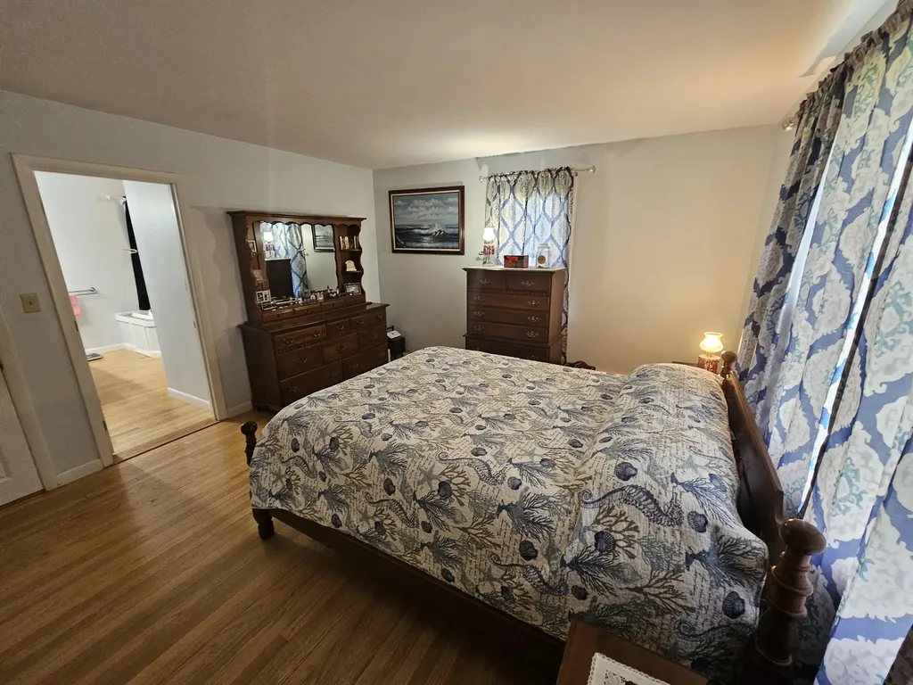 81 Birchwood Boulevard Brewer ME 04412
