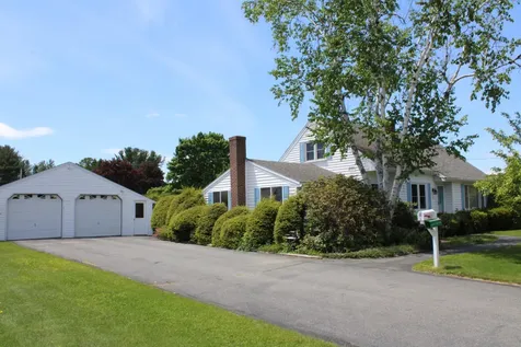 81 Birchwood Boulevard Brewer ME 04412