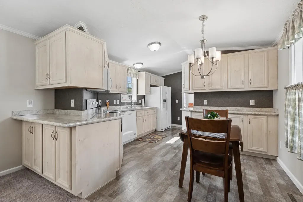 11 Ofarrell Street Topsham ME 04086