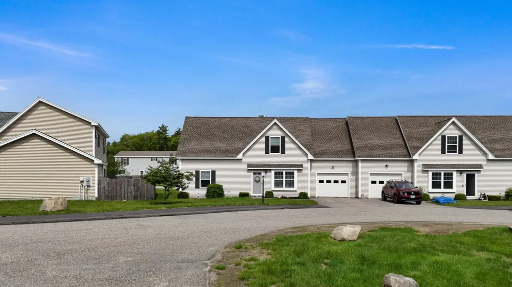 14 Boulder Lane Sanford ME 04073